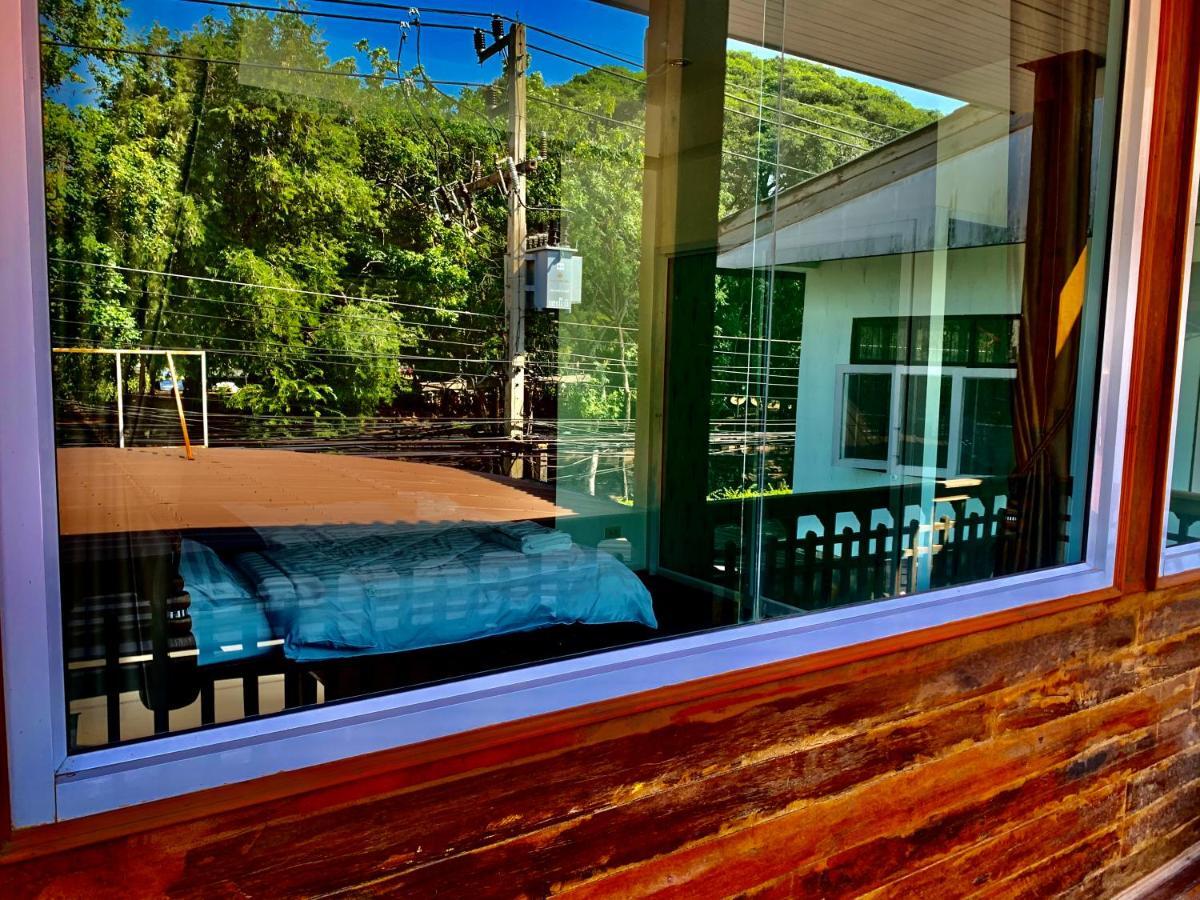 Une Jai Place เรือนอุ่นใจ Phimai エクステリア 写真