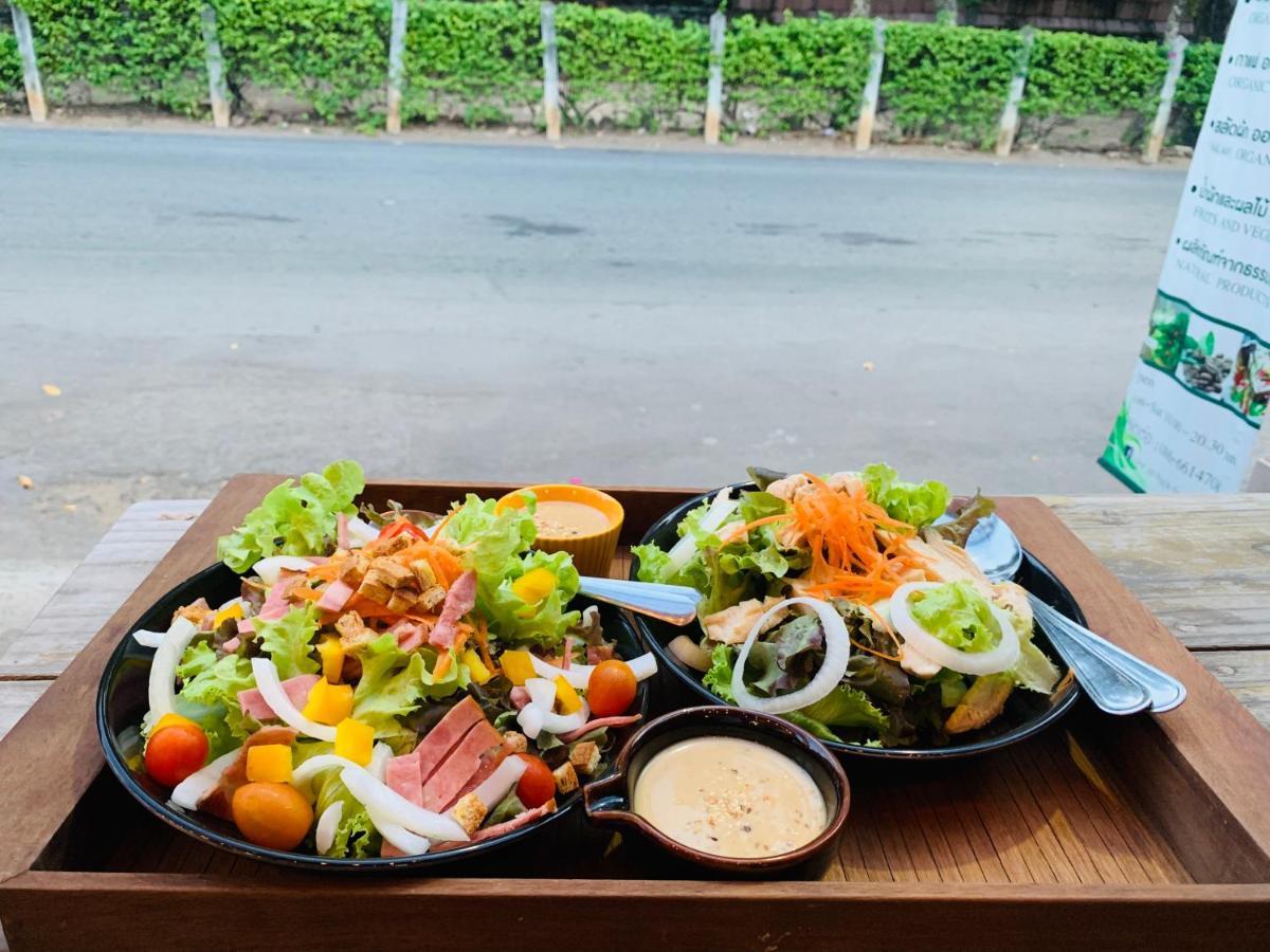 Une Jai Place เรือนอุ่นใจ Phimai エクステリア 写真